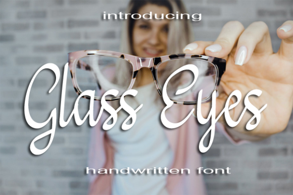 Glass Eyes Font - Featured Image